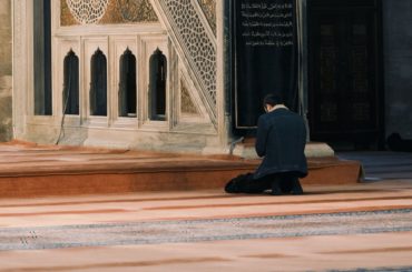 Kolika je vrijednost noćnog namaza u Ramazanu Osjeti blagodati Ramazana Hajrudin Tahir Ahmetović Islamske knjige Islamski tekstovi islamska knjižara Sarajevo Novi Pazar El KelimehKolika je vrijednost noćnog namaza u Ramazanu Osjeti blagodati Ramazana Hajrudin Tahir Ahmetović Islamske knjige Islamski tekstovi islamska knjižara Sarajevo Novi Pazar El Kelimeh